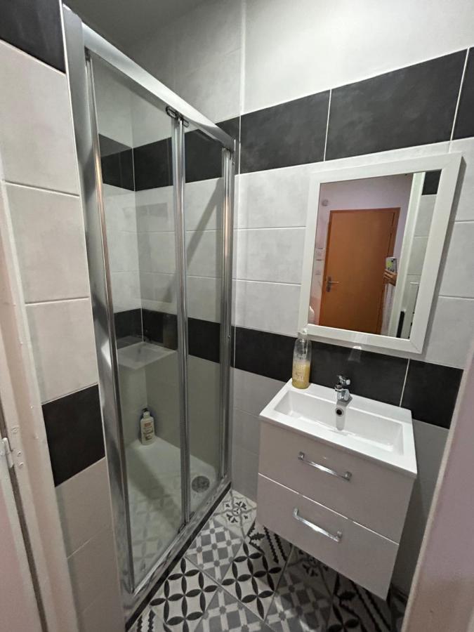 Апартаменти Les Balences - Jolie Studio Place Jean Jaures Beziers -Wifi Екстер'єр фото